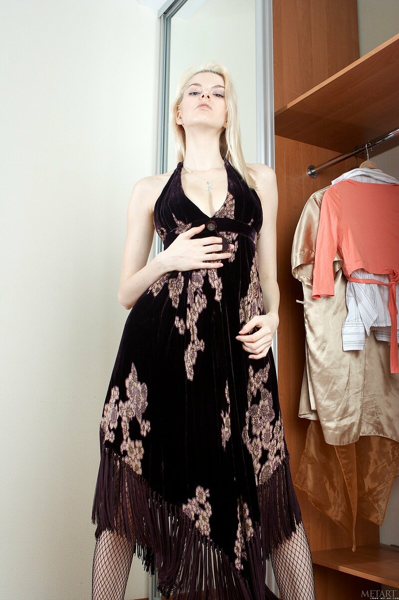 Галина, 19 лет, 1 размер груди